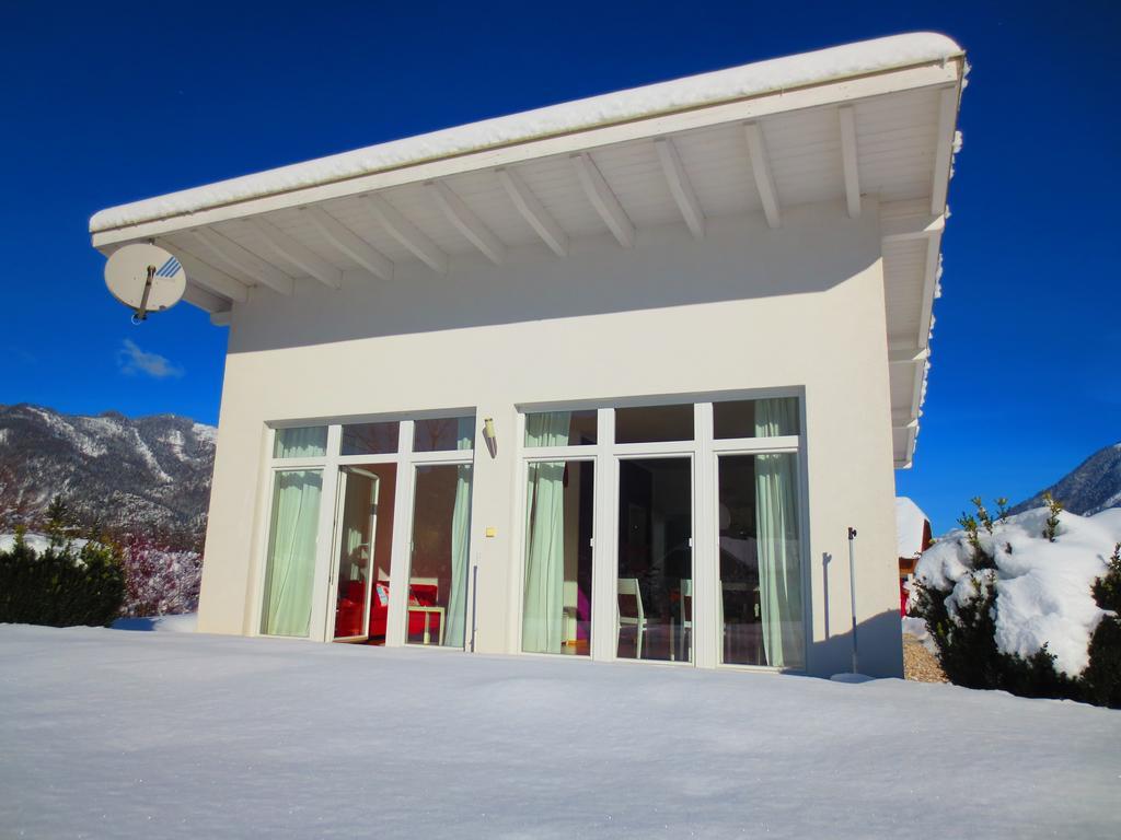 Flores, Ferienhaus Oder Doppelzimmer, Im Gruenen, 5 Gehminuten Ins Zentrum, Parkplatz, Zero Emissions Bad Ischl Eksteriør billede