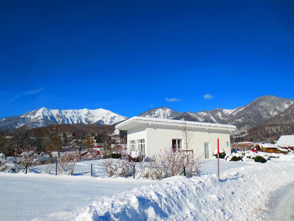 Flores, Ferienhaus Oder Doppelzimmer, Im Gruenen, 5 Gehminuten Ins Zentrum, Parkplatz, Zero Emissions Bad Ischl Eksteriør billede