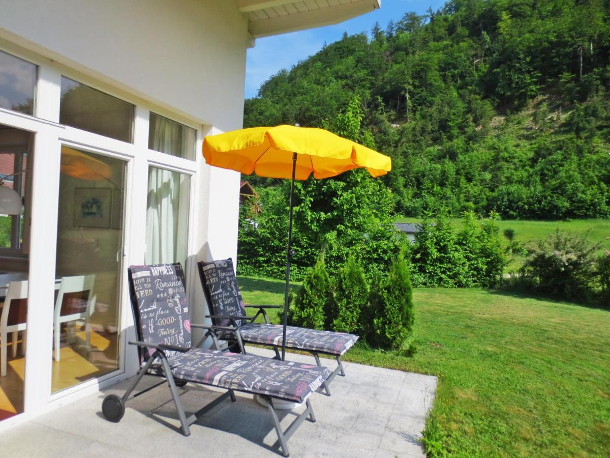 Flores, Ferienhaus Oder Doppelzimmer, Im Gruenen, 5 Gehminuten Ins Zentrum, Parkplatz, Zero Emissions Bad Ischl Eksteriør billede