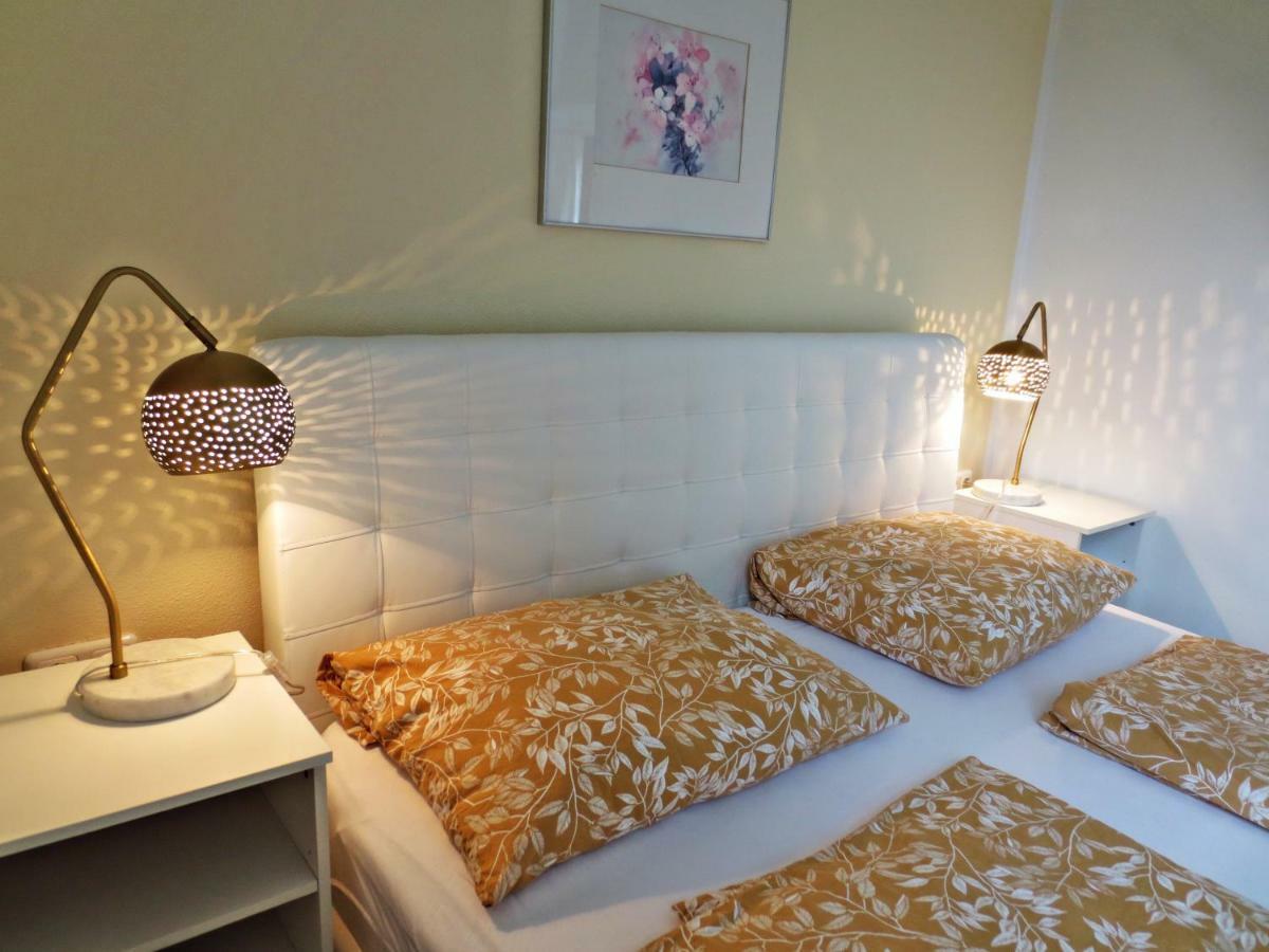Flores, Ferienhaus Oder Doppelzimmer, Im Gruenen, 5 Gehminuten Ins Zentrum, Parkplatz, Zero Emissions Bad Ischl Eksteriør billede